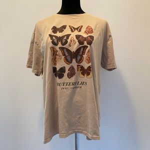 butterflies in my stomach graphic oversized t-shirt